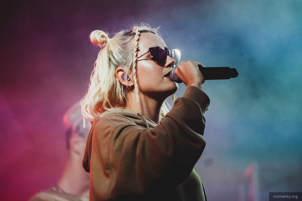 Клава Кока засветилась в шоу Павла Воли на ТНТ Клава Кока засветилась в шоу Павла Воли на ТНТ