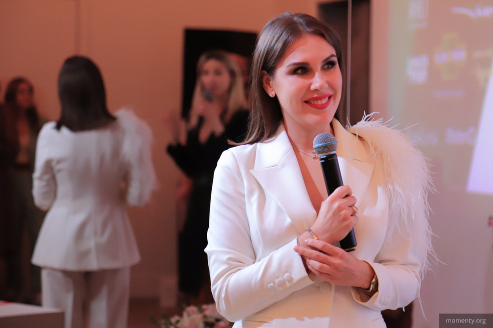 Уральская дива тренингов собрала тусовку в честь дня рождения своего проекта Уральская дива тренингов собрала тусовку в честь дня рождения своего проекта