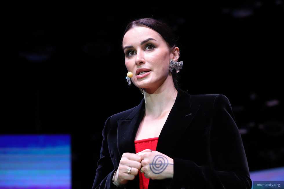 Тина Канделаки высказалась об ЛГБТ-скандале в уральском лицее Тина Канделаки высказалась об ЛГБТ-скандале в уральском лицее