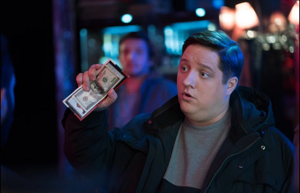 Актер из Екатеринбурга снялся в сериале из вселенной «Полицейского с Рублевки» Актер из Екатеринбурга снялся в сериале из вселенной «Полицейского с Рублевки»