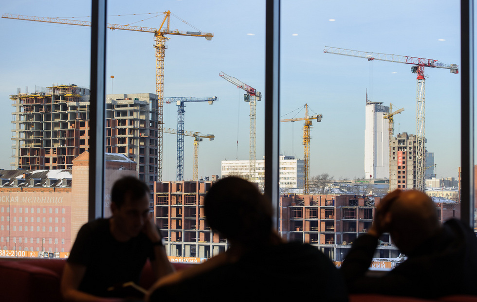 &laquo;Заняли позицию ждунов&raquo;. Горожане отказываются от&nbsp;покупки недвижимости