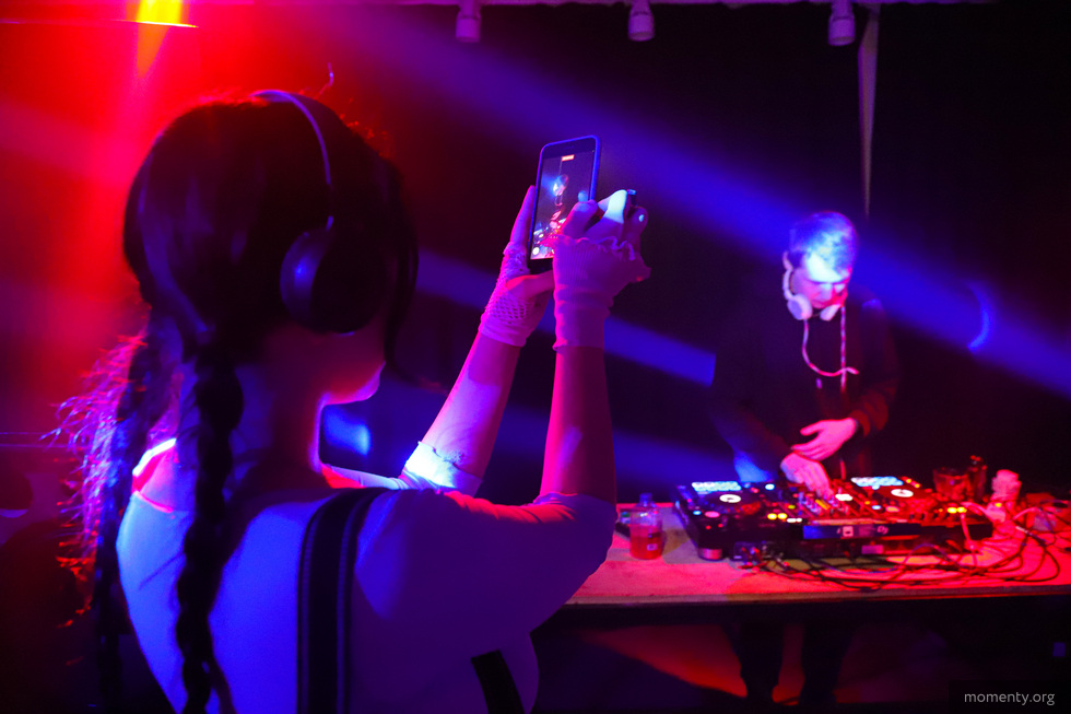 Крафтовое пиво, фри-дринки и&nbsp;общественный транспорт. Антикризисный гид по&nbsp;барам в&nbsp;центре Екатеринбурга