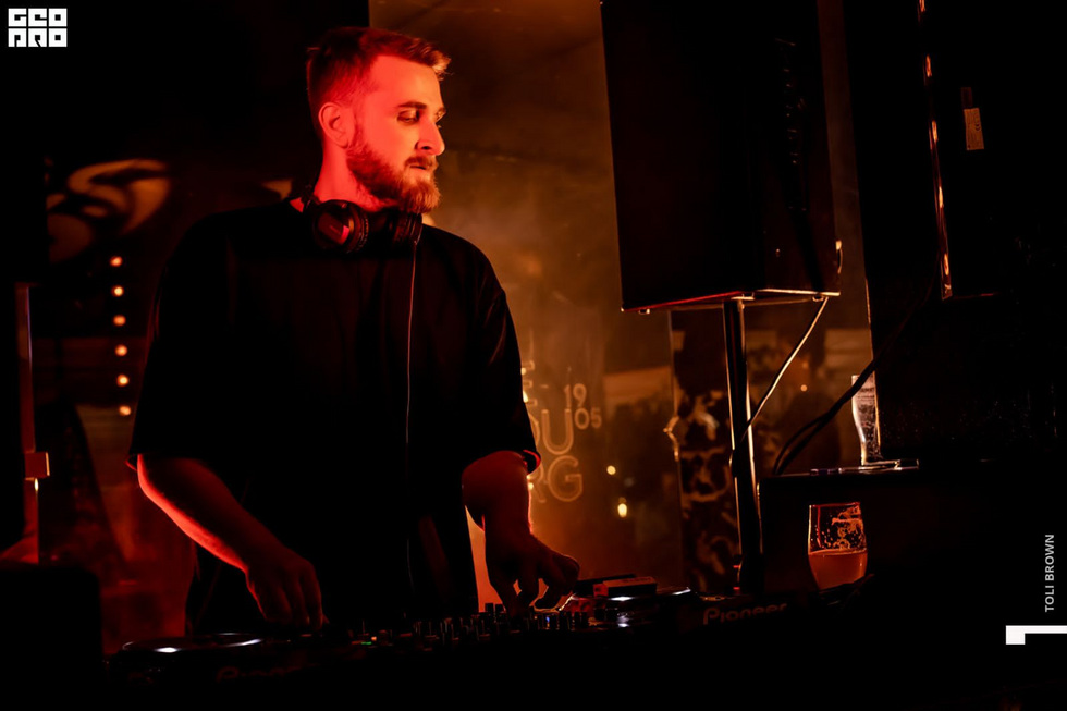 Уральская тусовка требует вернуть диджея в бар «8/17» Уральская тусовка требует вернуть диджея в бар «8/17»