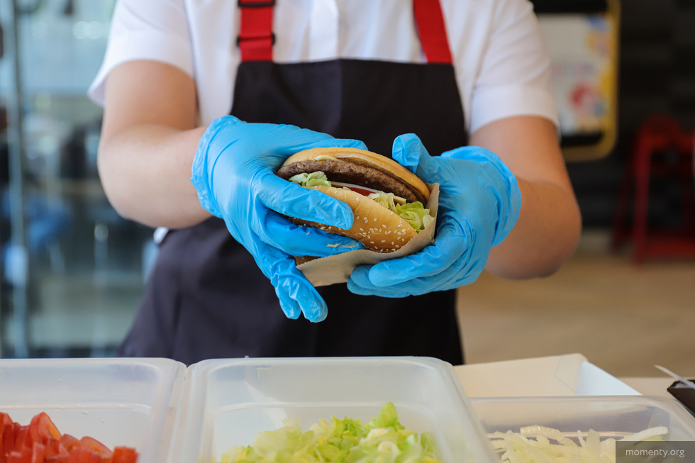 Во «Вкусно — и точка» рассказали, вернется ли в меню «Бигмак» Во «Вкусно — и точка» рассказали, вернется ли в меню «Бигмак»