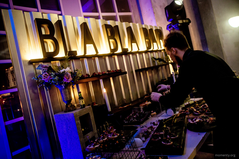 Самый шумный бар Екатеринбурга достроил площадку для звездных концертов Самый шумный бар Екатеринбурга достроил площадку для звездных концертов