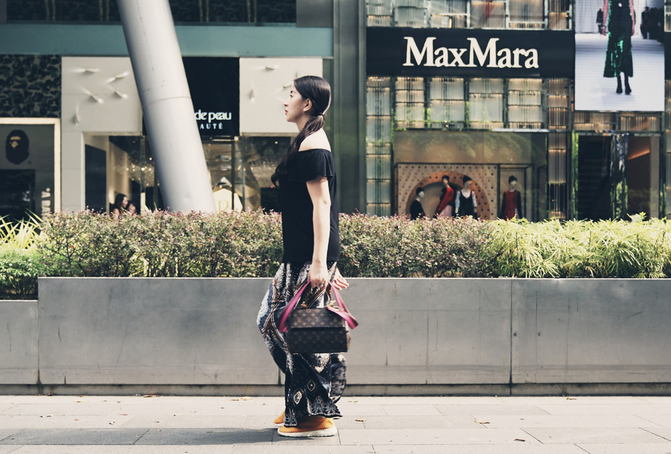 На Lamoda в продаже появились премиум-бренды одежды На Lamoda в продаже появились премиум-бренды одежды