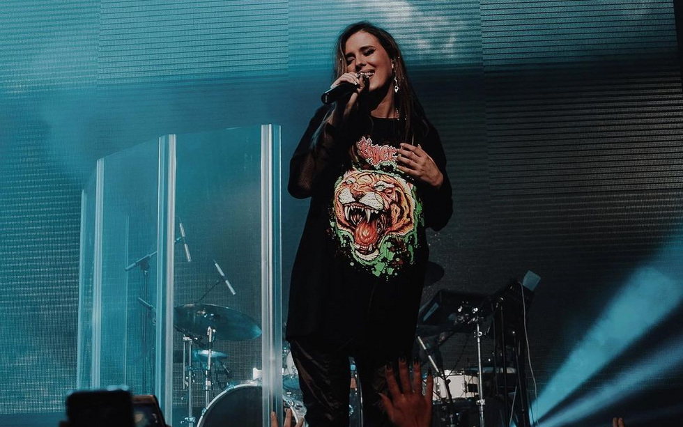 Парень из Екатеринбурга сделал предложение девушке на концерте Elvira T Парень из Екатеринбурга сделал предложение девушке на концерте Elvira T