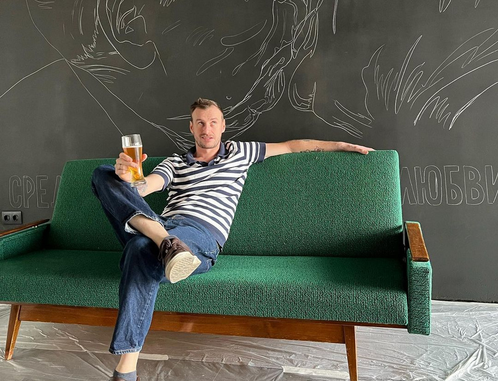 Горожане помогут достроить ностальгический бар уральского короля хайпа