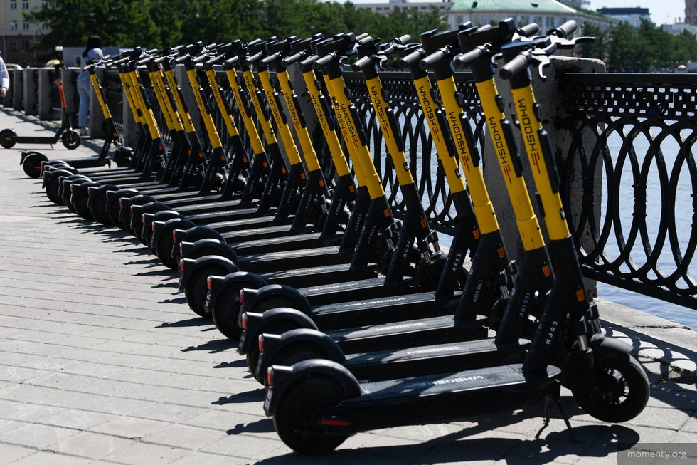 В Екатеринбурге появится синяя линия для самокатчиков В Екатеринбурге появится синяя линия для самокатчиков