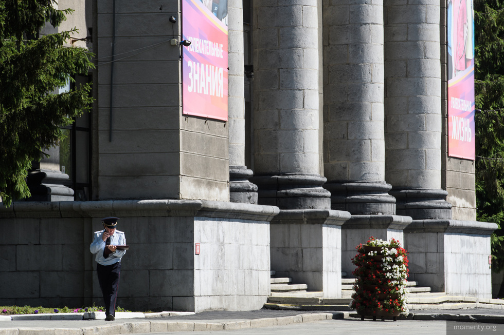 Стало известно, кто может принять участие в выборах декана журфака УрФУ Стало известно, кто может принять участие в выборах декана журфака УрФУ