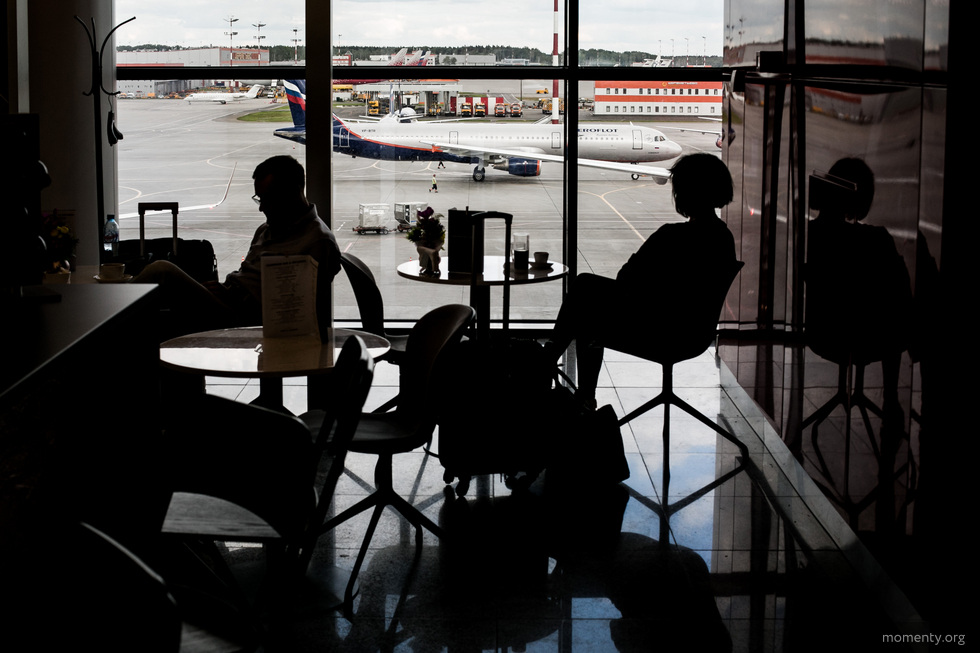 Екатеринбуржцы застряли в аэропорту Шереметьево из-за задержки рейса Екатеринбуржцы застряли в аэропорту Шереметьево из-за задержки рейса