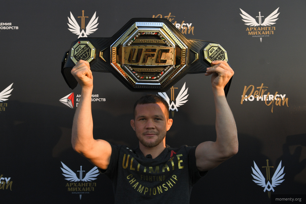 Именитый уральский боец UFC продает свой элитный автомобиль за 13 миллионов рублей Именитый уральский боец UFC продает свой элитный автомобиль за 13 миллионов рублей