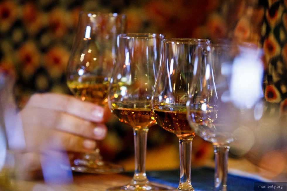 В России поднимут цены на крепкий алкоголь В России поднимут цены на крепкий алкоголь