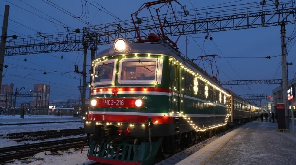 В Екатеринбург вернется новогодний ретропоезд В Екатеринбург вернется новогодний ретропоезд