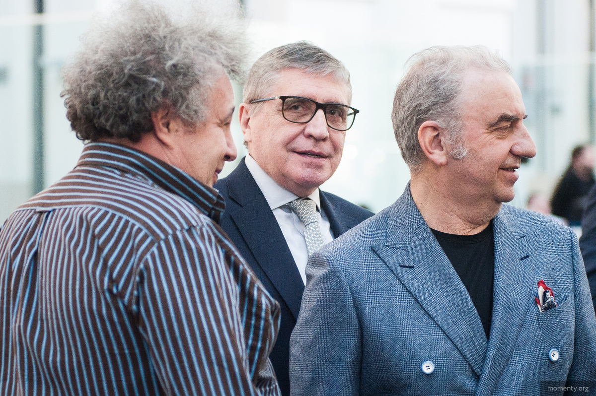 Александр Дроздов (в центре) с Евгением Горенбургом и Владимиром Шахриным Александр Дроздов (в центре) с Евгением Горенбургом и Владимиром Шахриным