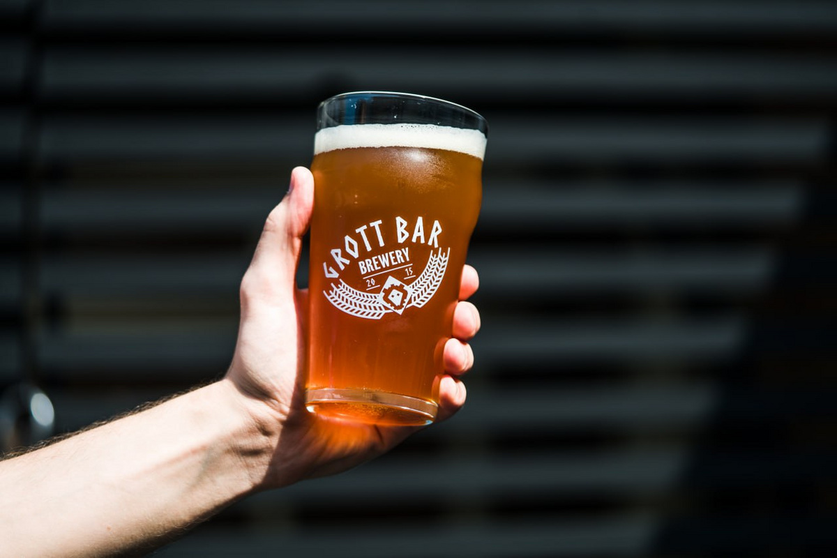 Поход в музей 18+ и безлимитное пиво — топ нетипичных подарков ко Дню ...