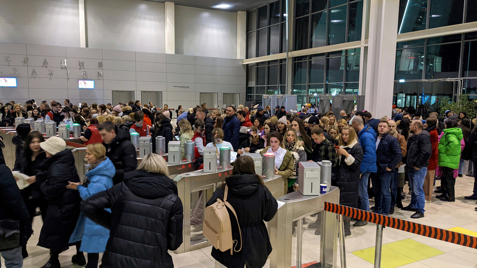 На Big Love Show в Екатеринбурге ажиотаж. У ЭКСПО длинная очередь и пробка На Big Love Show в Екатеринбурге ажиотаж. У ЭКСПО длинная очередь и пробка