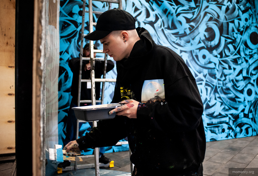 На фарфоровом заводе в Сысерти появится работа от Покраса Лампаса На фарфоровом заводе в Сысерти появится работа от Покраса Лампаса