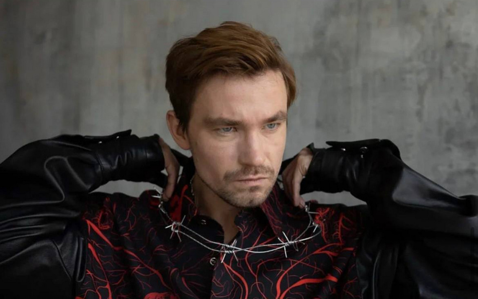 Александр Петров впервые покажет новый спектакль в Екатеринбурге Александр Петров впервые покажет новый спектакль в Екатеринбурге