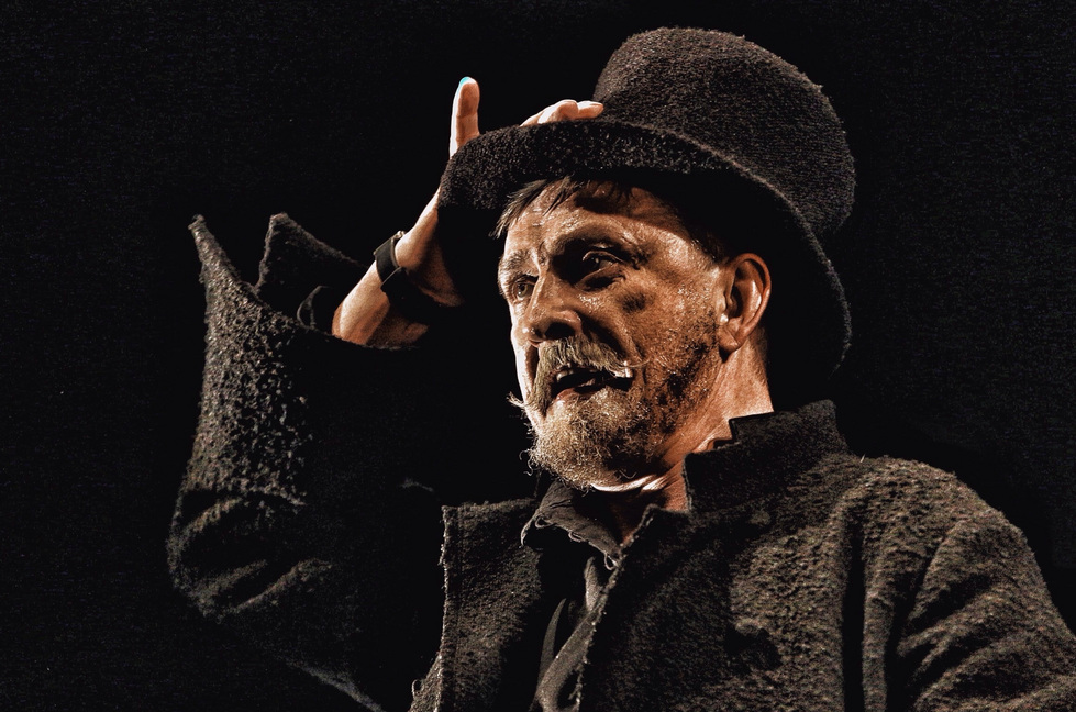 Уральцы устроили ажиотаж на спектакль «Гроза» — продажи выросли в 10 раз Уральцы устроили ажиотаж на спектакль «Гроза» — продажи выросли в 10 раз