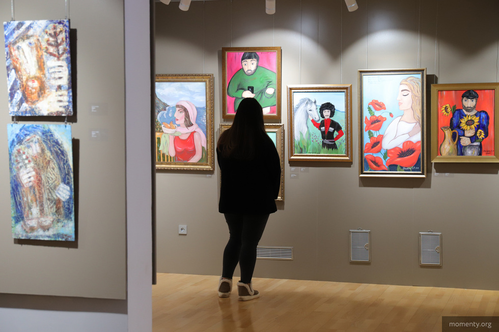 Буллинг и&nbsp;смута&nbsp;&mdash; как переживали переходный возраст представители культурной элиты Екатеринбурга