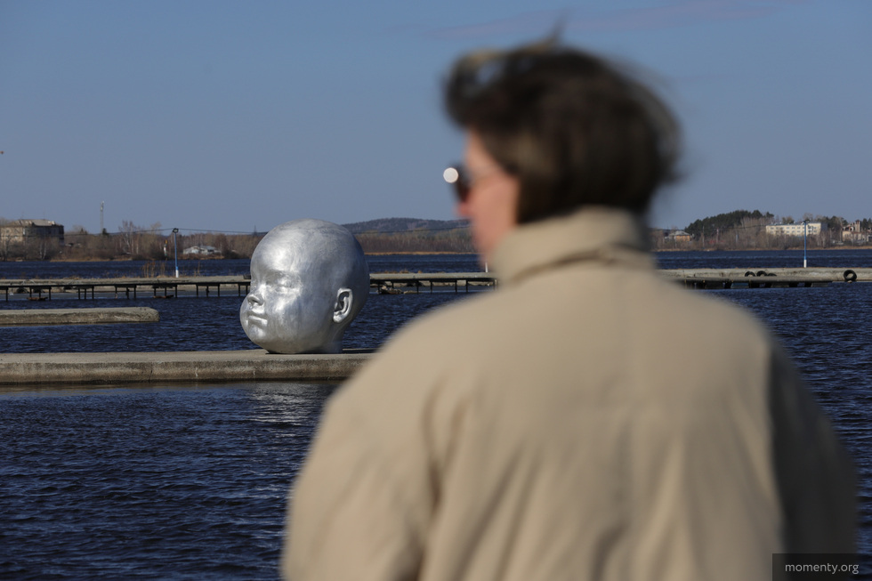 Уральское стрит-арт сообщество выяснило, кто испортил работу &laquo;Индустриальный младенец&raquo;