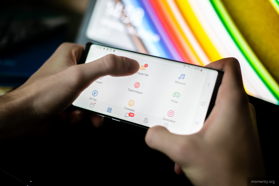 В&nbsp;Кольцово задержали мужчину с&nbsp;чемоданом смартфонов