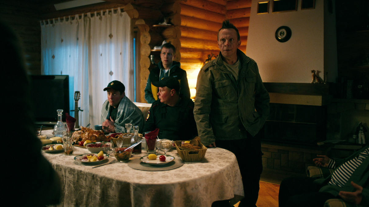 Кадр из сериала «Открывай, полиция!» Кадр из сериала «Открывай, полиция!»