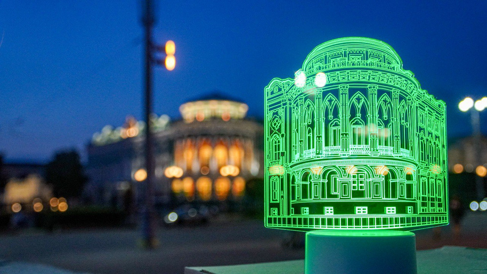 Уральский музей выпустил светильники в виде зданий Екатеринбурга Уральский музей выпустил светильники в виде зданий Екатеринбурга