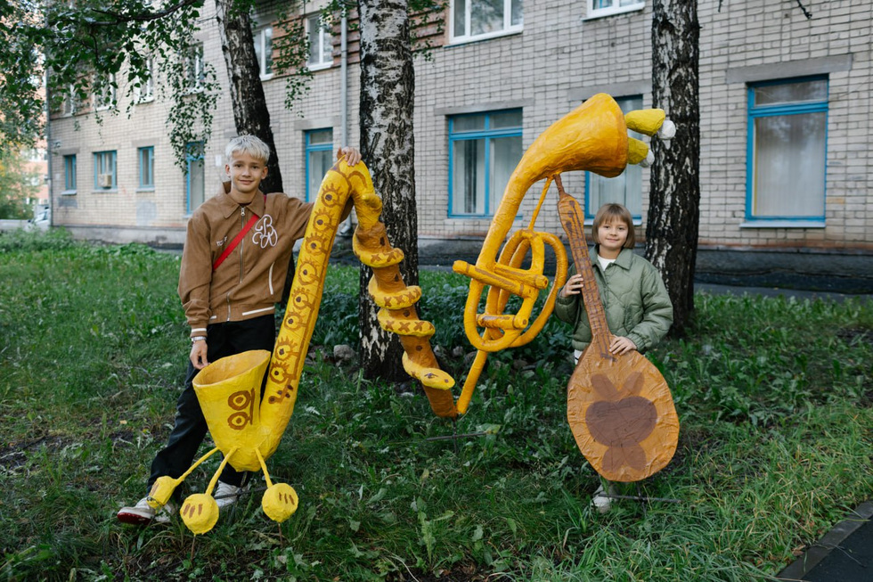 Дети из&nbsp;Екатеринбурга создали объемный стрит-арт на&nbsp;основе алфавита