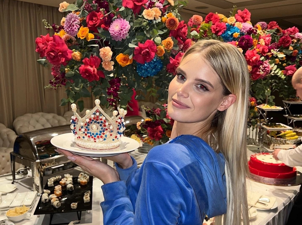 Модель из Екатеринбурга проиграла на конкурсе «Мисс Россия-2023» Модель из Екатеринбурга проиграла на конкурсе «Мисс Россия-2023»