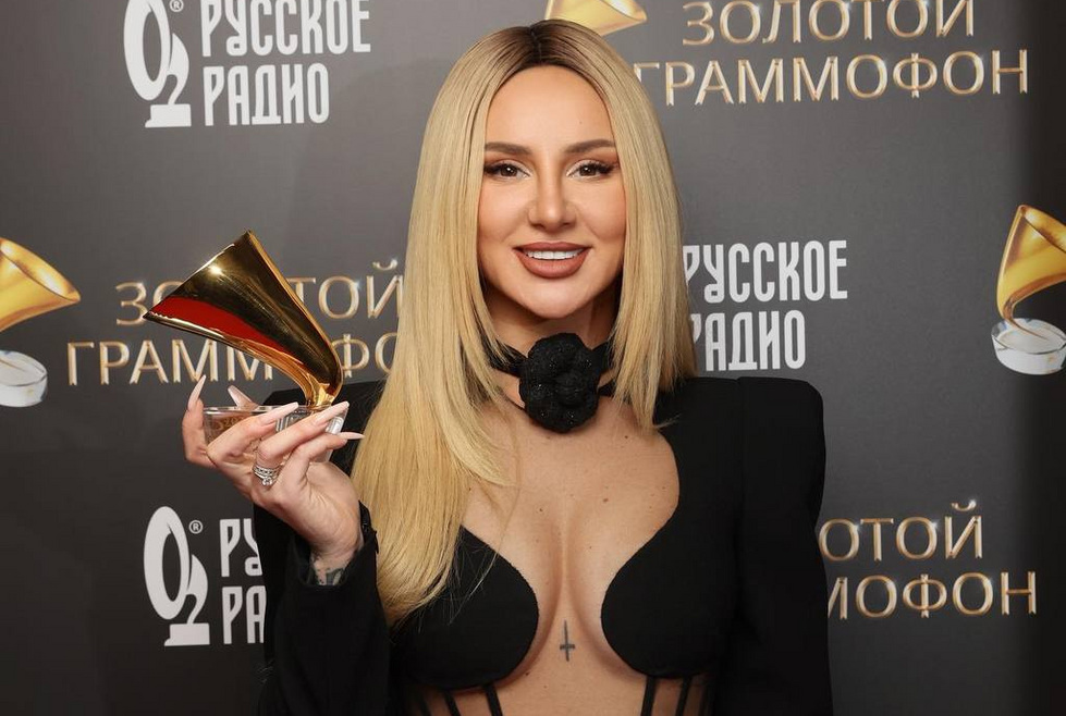 Уральцы устроили ажиотаж на концерт Анны Asti Уральцы устроили ажиотаж на концерт Анны Asti