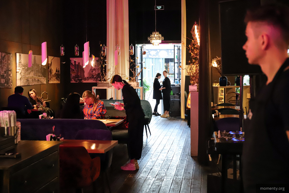 Луковый суп и чизкейк с малиной. Гастроновости Екатеринбурга Луковый суп и чизкейк с малиной. Гастроновости Екатеринбурга