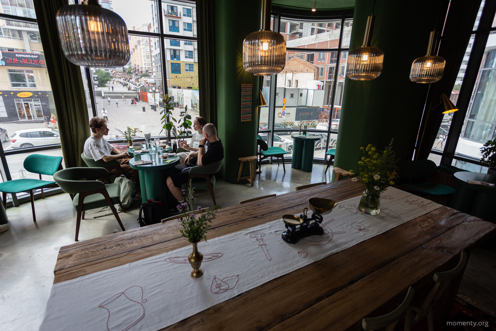 В ЖК «Тринити» закрывают бистро с акцентом на кофе и вине В ЖК «Тринити» закрывают бистро с акцентом на кофе и вине