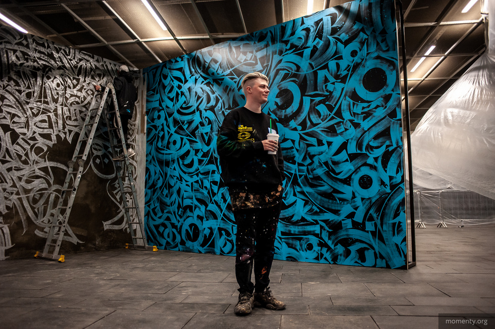 Стрит-арт Покраса Лампаса в&nbsp;Екатеринбурге признали одним из&nbsp;лучших в&nbsp;России