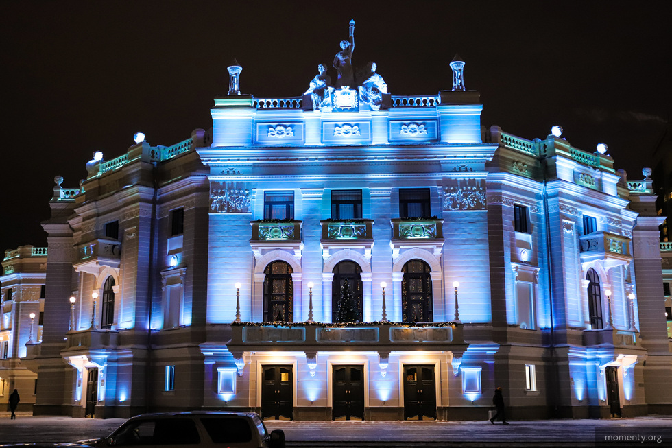 В «Урал Опера Балет» раскупили билеты на новогоднюю программу В «Урал Опера Балет» раскупили билеты на новогоднюю программу