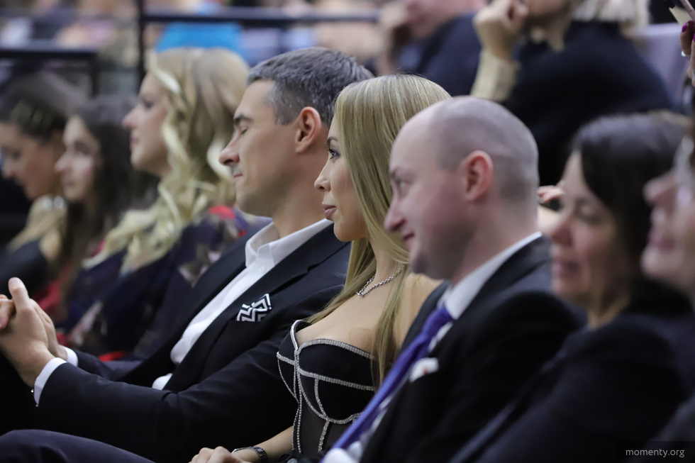 Топовые компании поддержали премию «Моментов» Топовые компании поддержали премию «Моментов»