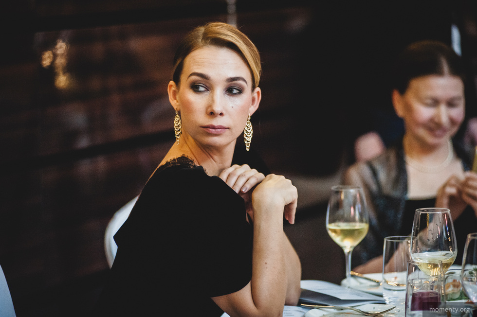 Уральская ведущая взяла интервью у мамы «Пальто» из сериала «Слово пацана» Уральская ведущая взяла интервью у мамы «Пальто» из сериала «Слово пацана»