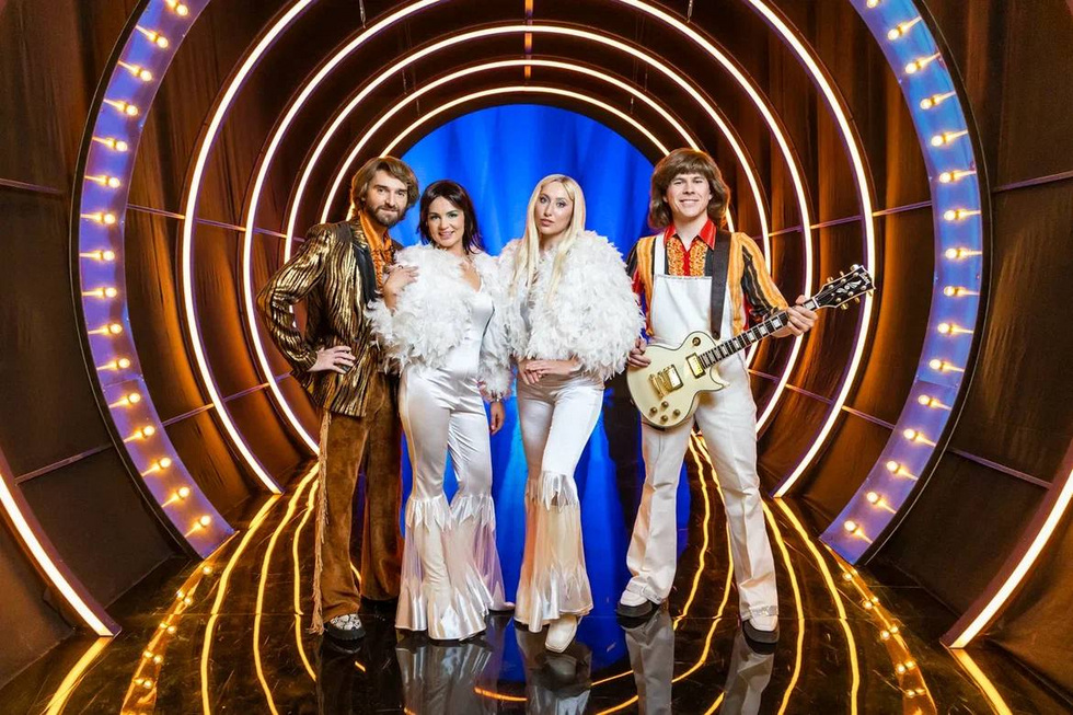 Музыканты из&nbsp;Екатеринбурга попали в&nbsp;финал шоу &laquo;Ярче звезд&raquo; на&nbsp;ТНТ