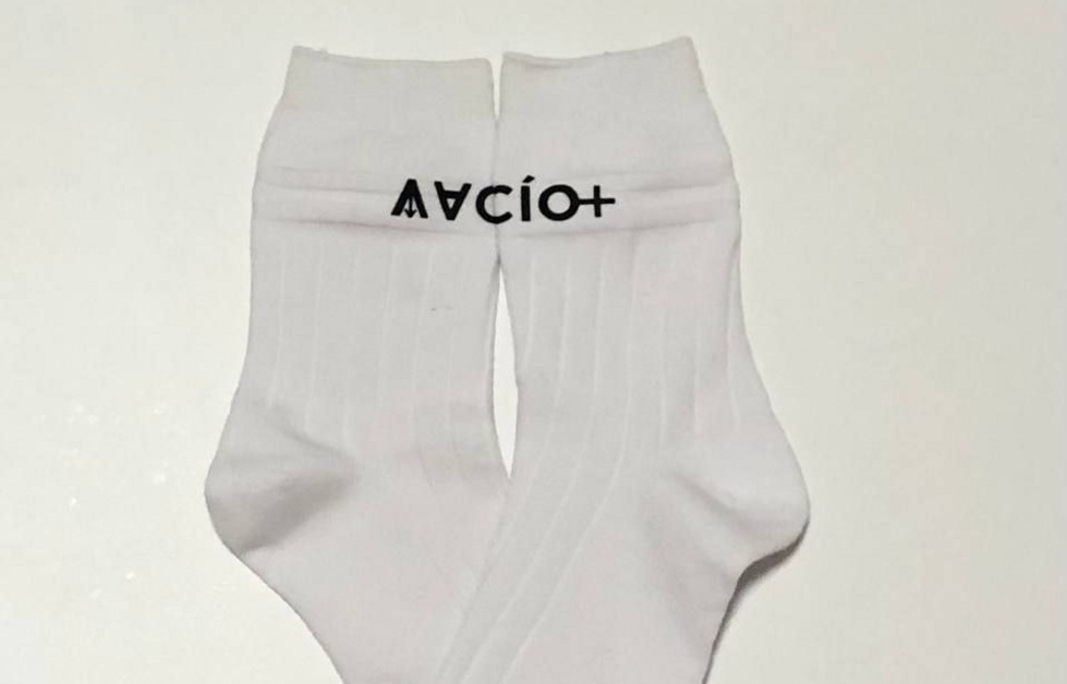 Уральские дизайнеры выпустили лимитированную коллекцию носков с&nbsp;&laquo;голой&raquo; вечеринки Ивлеевой