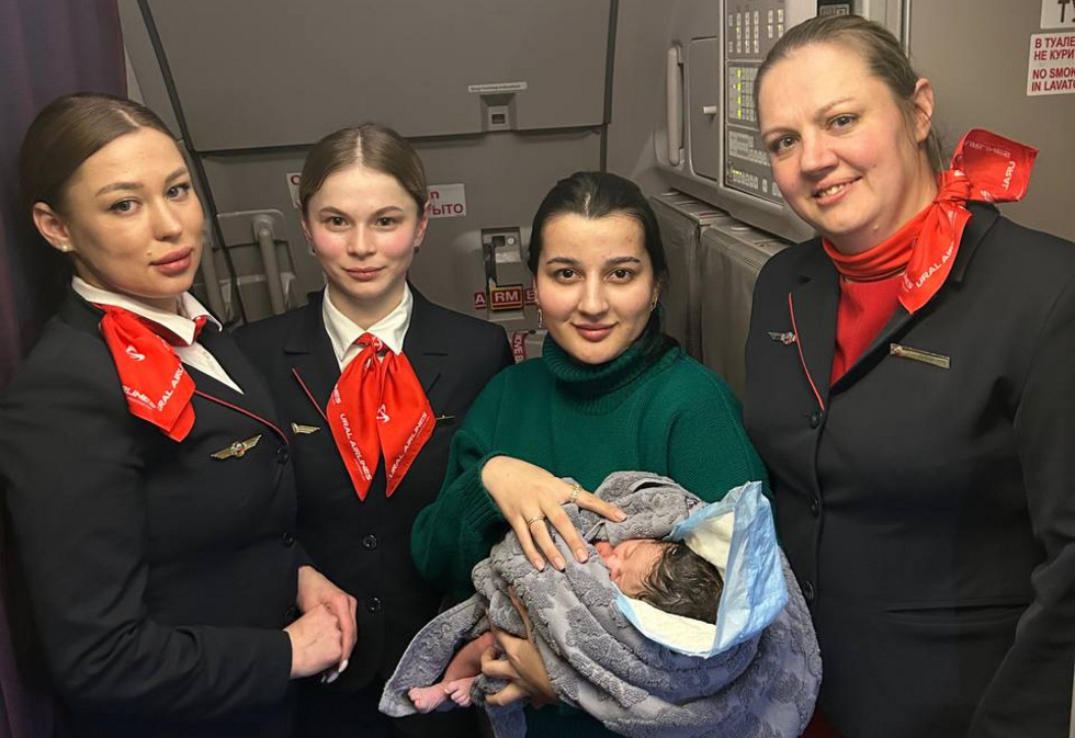 На&nbsp;борту самолета уральской авиакомпании родился ребенок