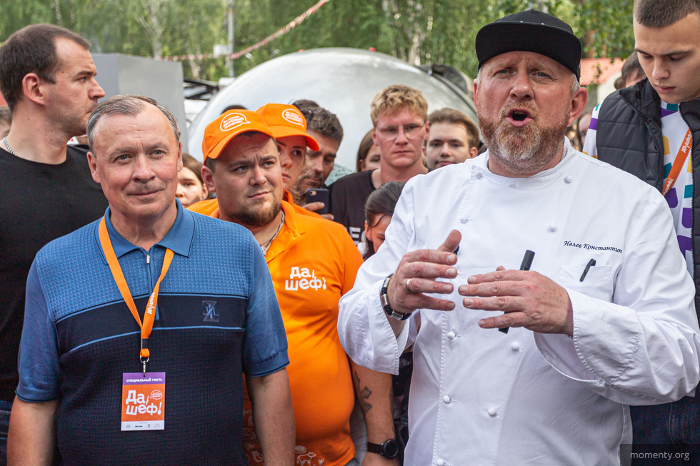 Константин Ивлев выплатит уральским ивентщикам почти 700 тысяч рублей за  гигантский рулет