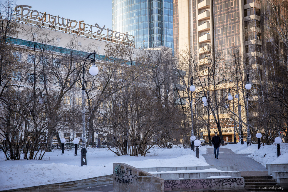 В районе Оперного театра нашли следы первых екатеринбуржцев В районе Оперного театра нашли следы первых екатеринбуржцев