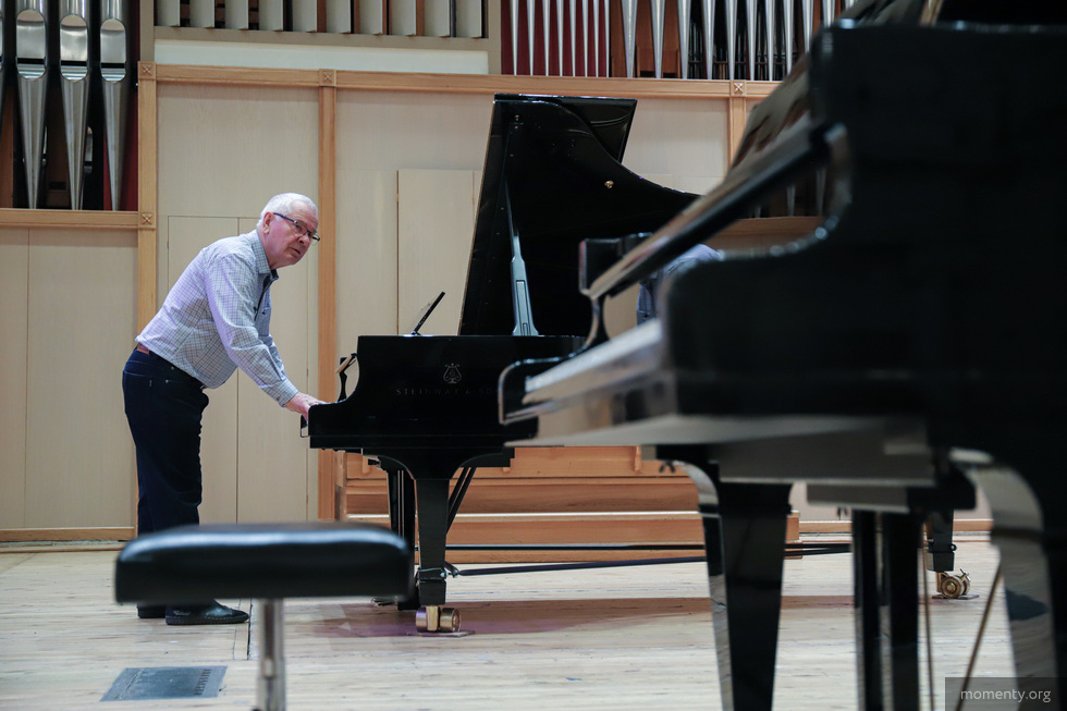 В&nbsp;Свердловской филармонии восстанавливают рояли, найденные на&nbsp;улице