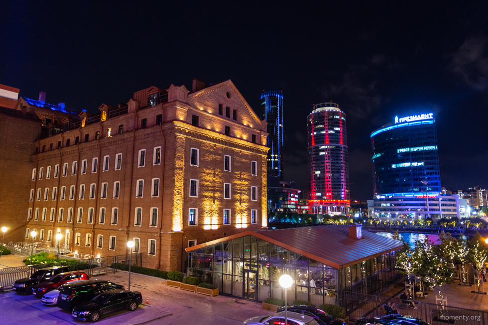 В&nbsp;историческом здании Екатеринбурга продают квартиру за&nbsp;77,5 миллионов рублей