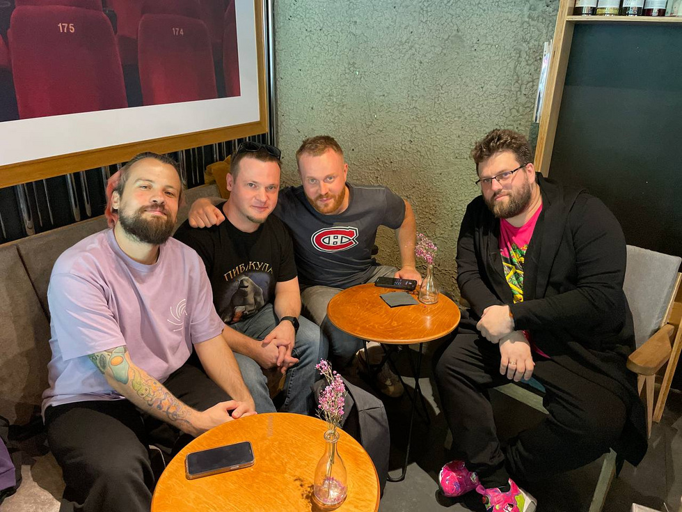 Евгений Чебатков пришел на подкаст к организатору уральского фестиваля «ГикКон» Евгений Чебатков пришел на подкаст к организатору уральского фестиваля «ГикКон»