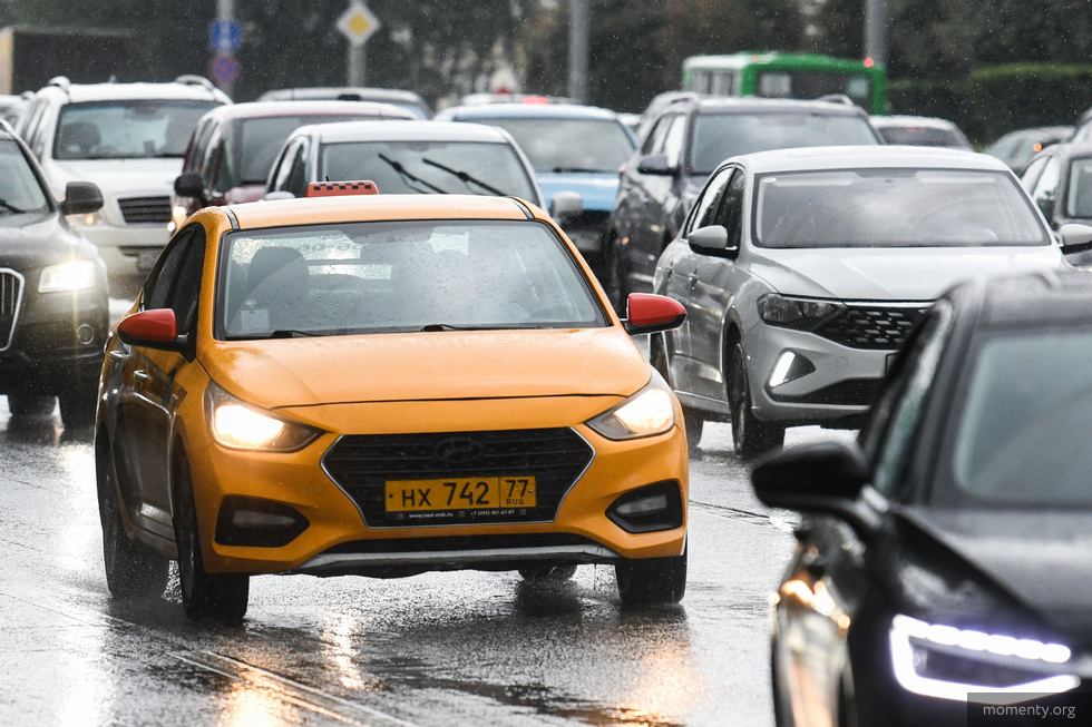&laquo;Яндекс&raquo; поднял цены на&nbsp;такси в&nbsp;Екатеринбурге&nbsp;&mdash; с&nbsp;чем это связано