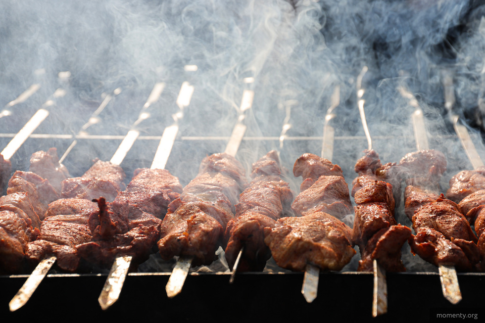 В Свердловской области разрешили жарить шашлыки В Свердловской области разрешили жарить шашлыки