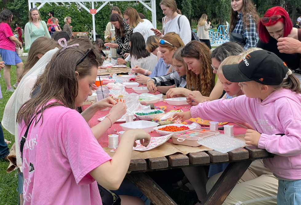 Гедонизм и внутренняя рефлексия: как в Екатеринбурге прошел фестиваль Sandarina Гедонизм и внутренняя рефлексия: как в Екатеринбурге прошел фестиваль Sandarina