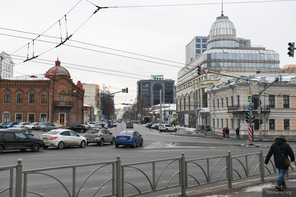 В центре Екатеринбурга отремонтируют дом-памятник В центре Екатеринбурга отремонтируют дом-памятник